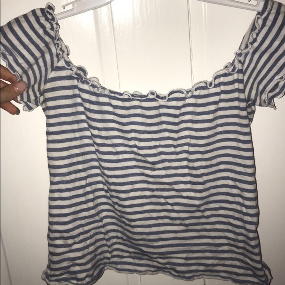 Brandy Melville ruffled off the shoulder shirt